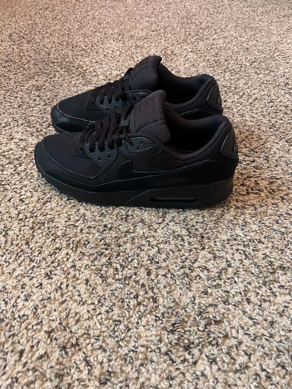 Nike Air Max 90 Size 8.5 Triple Black Sneakers CN8490-003